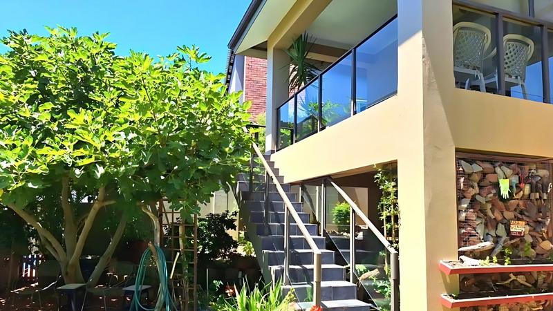 4 Bedroom Property for Sale in Monte Christo Western Cape